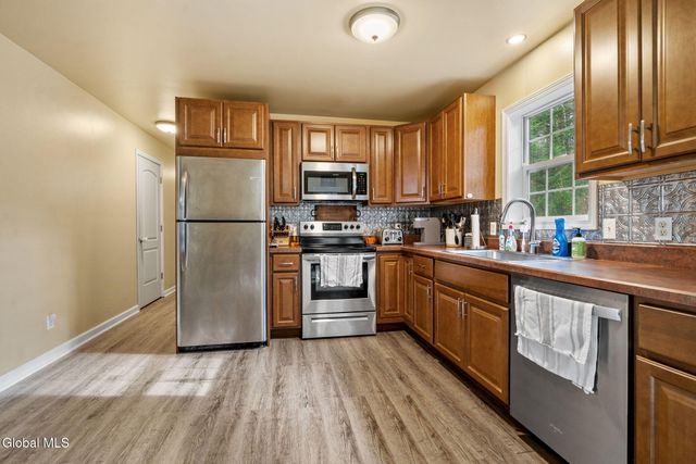 3380 State Highway 30, Gloversville, NY 12078