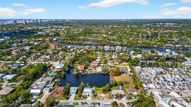 3916 Bennett LN, Bonita Springs, FL 34134