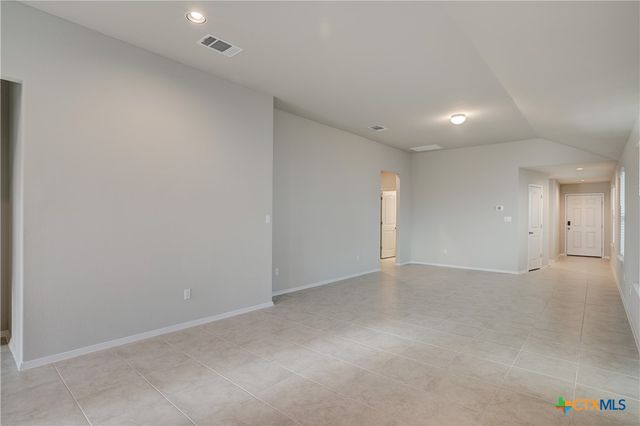 171 White Dunes Drive, Maxwell, TX 78656