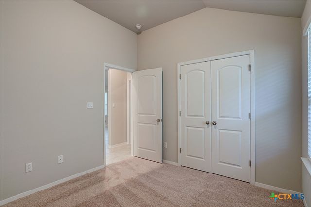 171 White Dunes Drive, Maxwell, TX 78656