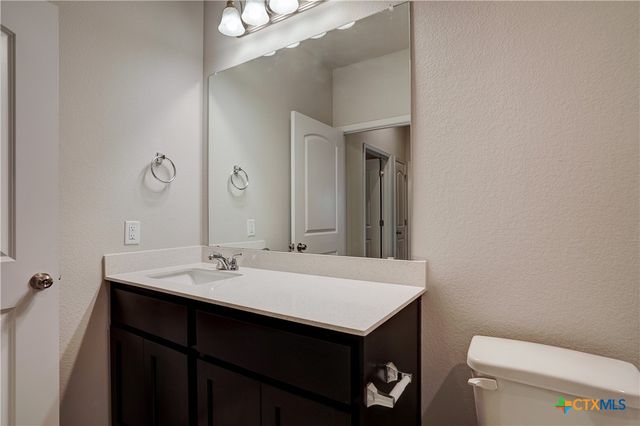171 White Dunes Drive, Maxwell, TX 78656