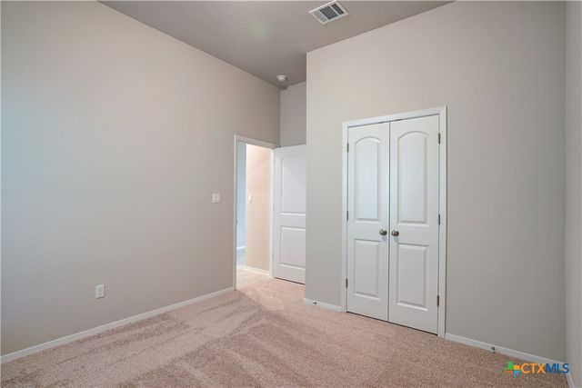 171 White Dunes Drive, Maxwell, TX 78656