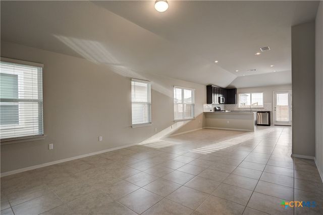 171 White Dunes Drive, Maxwell, TX 78656