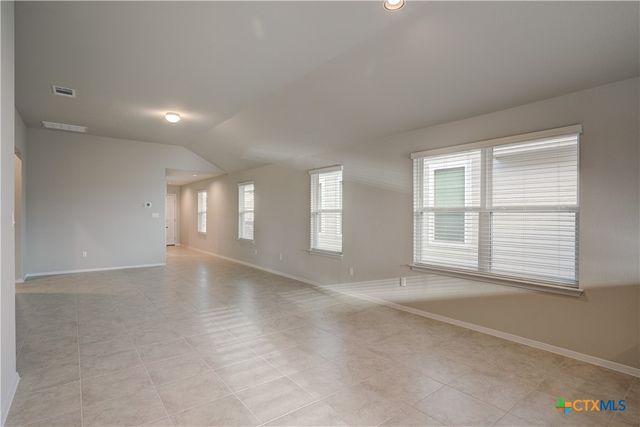 171 White Dunes Drive, Maxwell, TX 78656