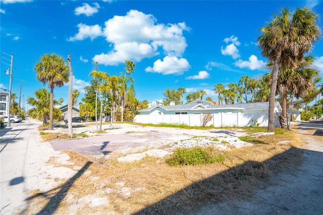 108 13TH AVENUE, St Pete Beach, FL 33706