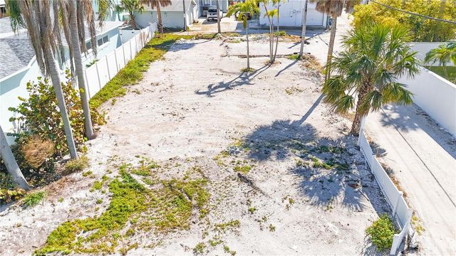 108 13TH AVENUE, St Pete Beach, FL 33706