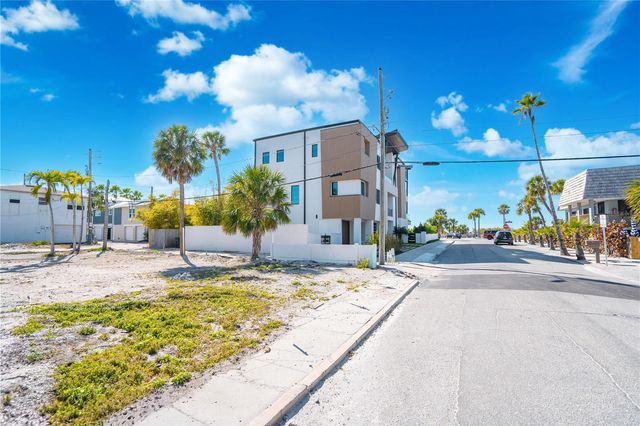 108 13TH AVENUE, St Pete Beach, FL 33706