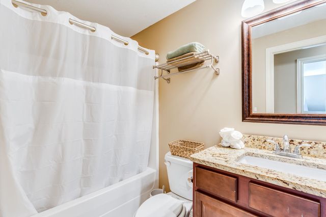 713 E Zuni St., Kechi, KS 67067