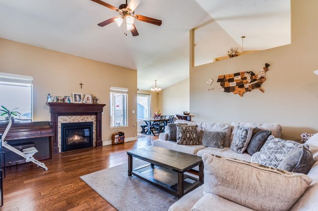 713 E Zuni St., Kechi, KS 67067