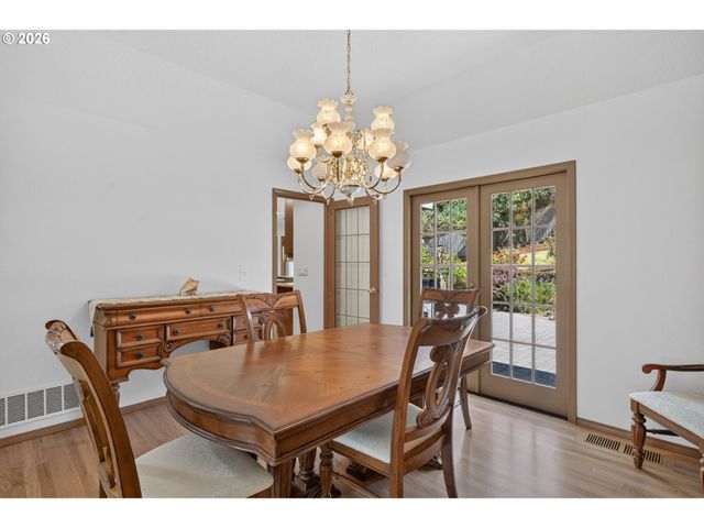 6013 Sw ORCHID Dr, Portland, OR 97219