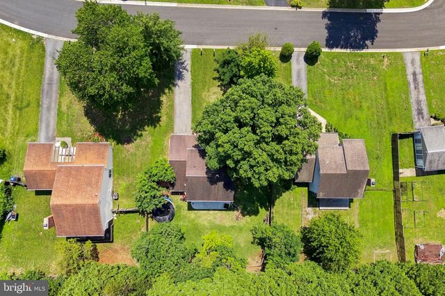 2909 NEEDLEWOOD LN, Bowie, MD 20716