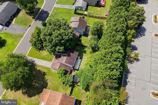 2909 NEEDLEWOOD LN, Bowie, MD 20716