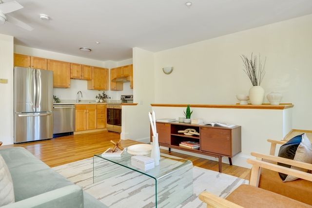 411 Norfolk Street 2-A, Somerville, MA 02143