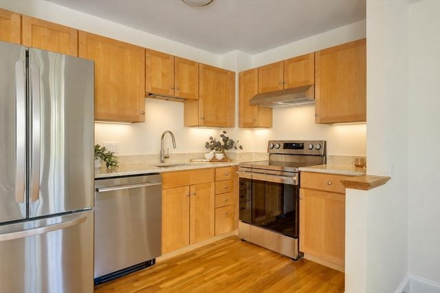 411 Norfolk Street 2-A, Somerville, MA 02143