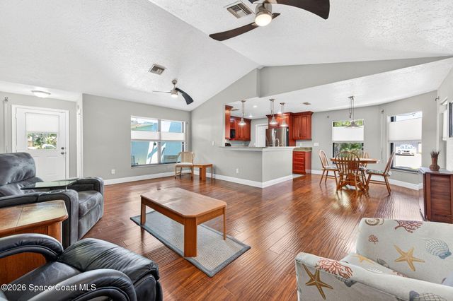 1211 Rainbow Road SE, Palm Bay, FL 32909