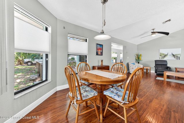 1211 Rainbow Road SE, Palm Bay, FL 32909