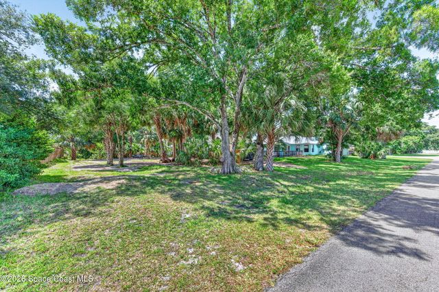 1211 Rainbow Road SE, Palm Bay, FL 32909