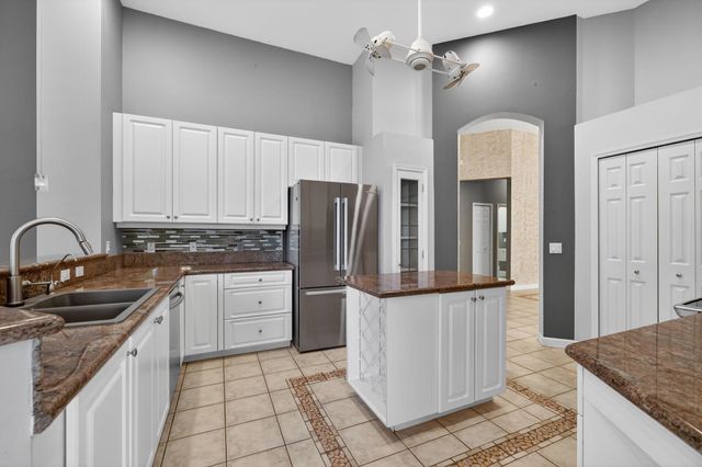 590 SW Saint Johns Bay, Port St Lucie, FL 34986