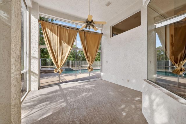 590 SW Saint Johns Bay, Port St Lucie, FL 34986