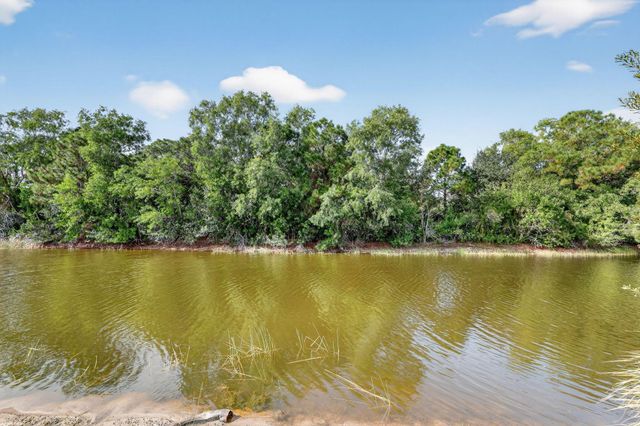 590 SW Saint Johns Bay, Port St Lucie, FL 34986