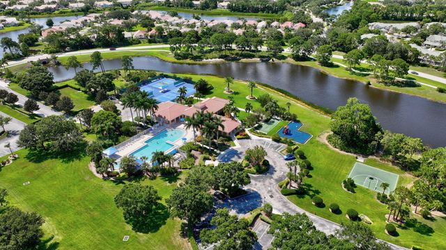 590 SW Saint Johns Bay, Port St Lucie, FL 34986