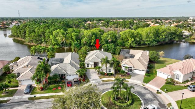 590 SW Saint Johns Bay, Port St Lucie, FL 34986