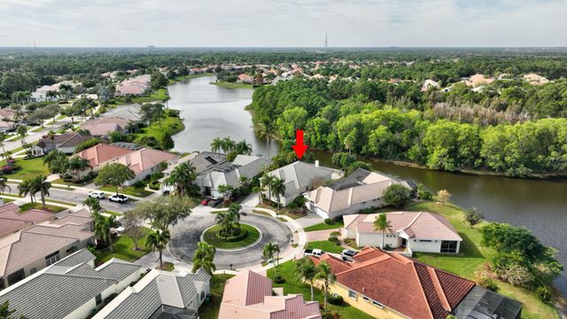590 SW Saint Johns Bay, Port St Lucie, FL 34986