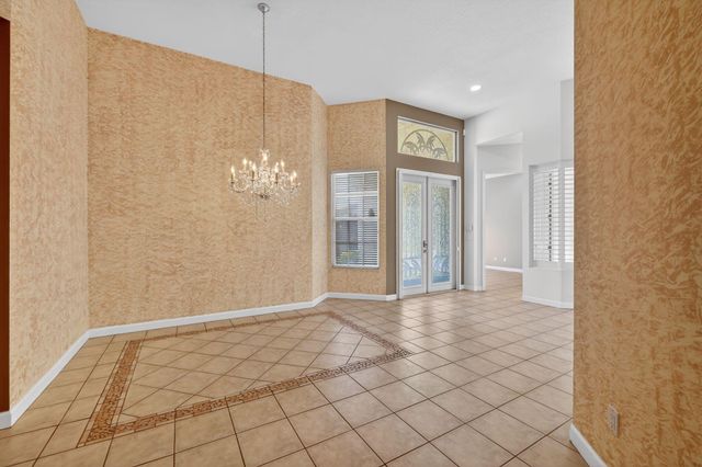 590 SW Saint Johns Bay, Port St Lucie, FL 34986