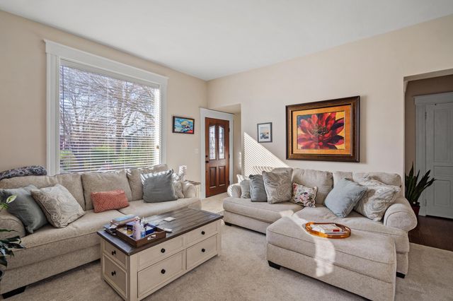 65 W Villa Place, Fort Thomas, KY 41075