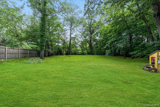43 WINSLOW Road, White Plains, NY 10606