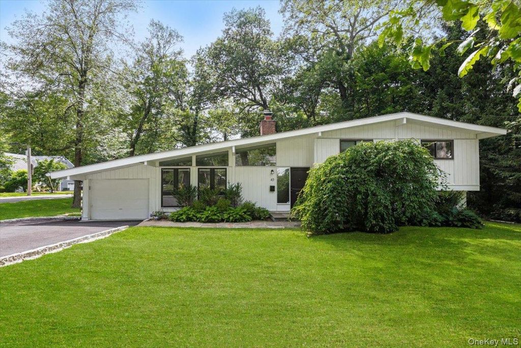 43 WINSLOW Road, White Plains, NY 10606