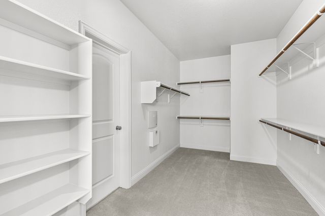 1094 Hesselridge Drive, Hewitt, TX 76643