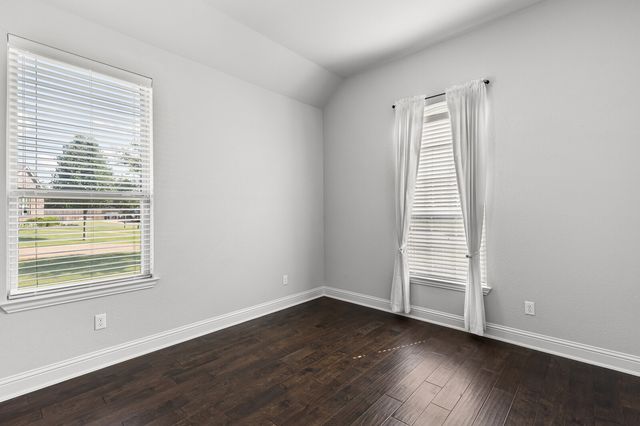 1094 Hesselridge Drive, Hewitt, TX 76643