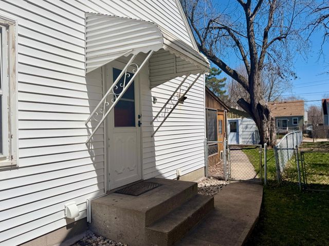 5152 Washburn Avenue N, Minneapolis, MN 55430