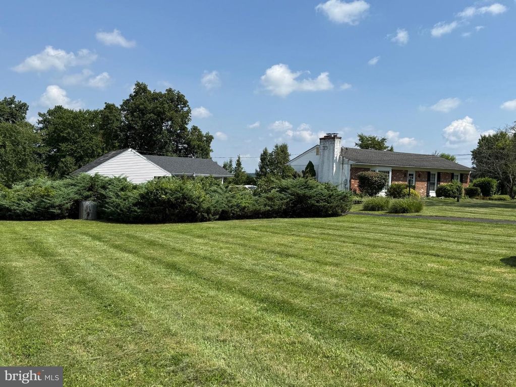 150 IRISH MEETINGHOUSE RD, PERKASIE, PA 18944 — photo 2