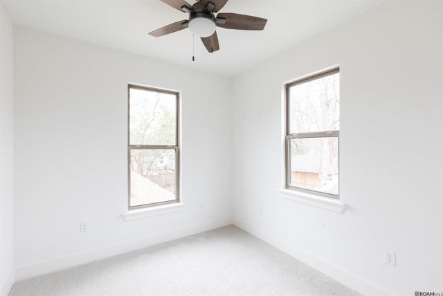 205 Evergreen Dr, Baton Rouge, LA 70806