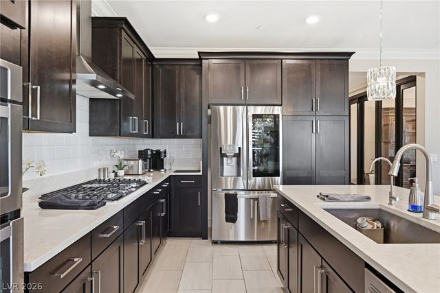 14 Sun Mirage Avenue, Henderson, NV 89011