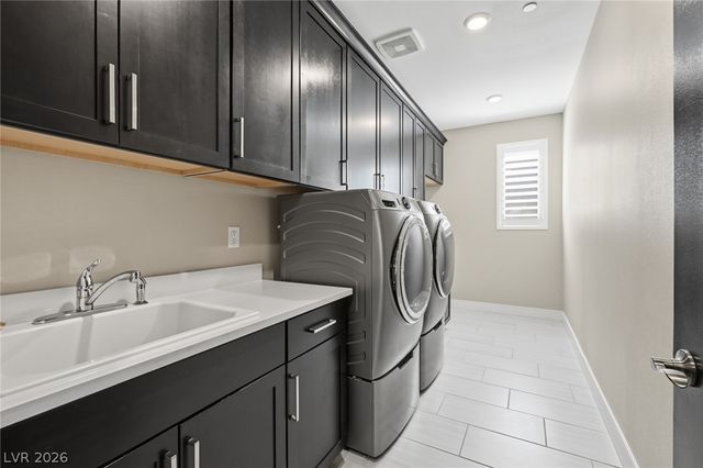 14 Sun Mirage Avenue, Henderson, NV 89011