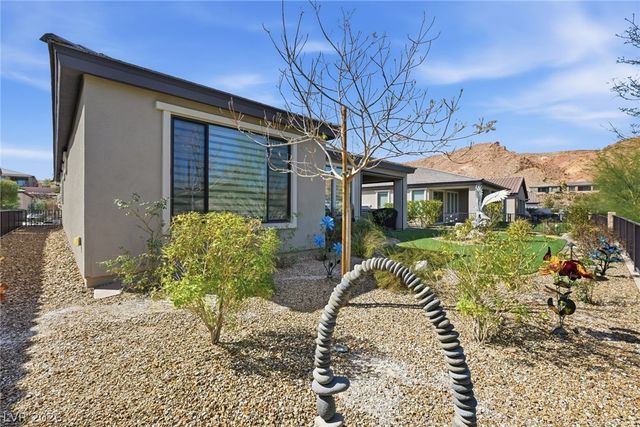 14 Sun Mirage Avenue, Henderson, NV 89011