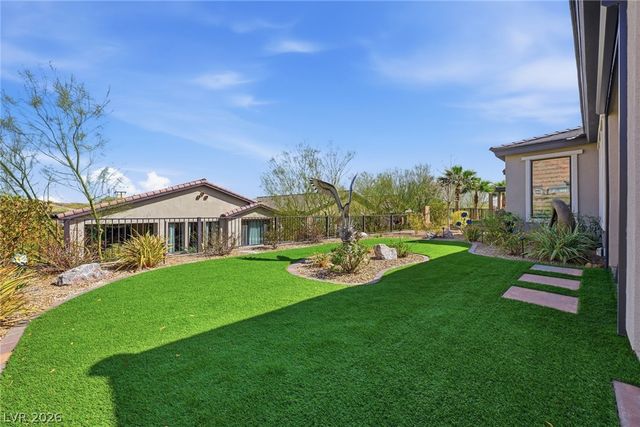 14 Sun Mirage Avenue, Henderson, NV 89011