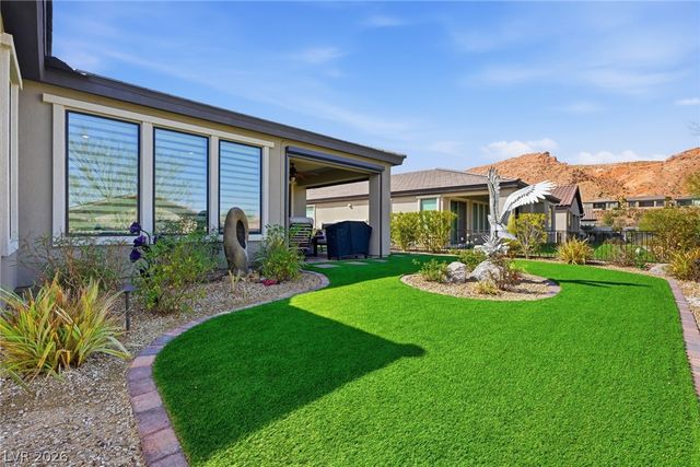 14 Sun Mirage Avenue, Henderson, NV 89011