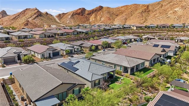 14 Sun Mirage Avenue, Henderson, NV 89011