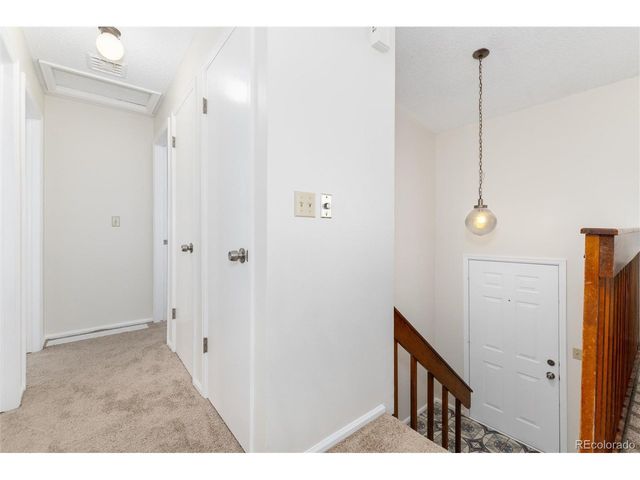 8824 W Ontario Ave, Littleton, CO 80128