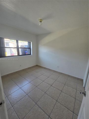 15 W 9th St 3, Hialeah, FL 33010