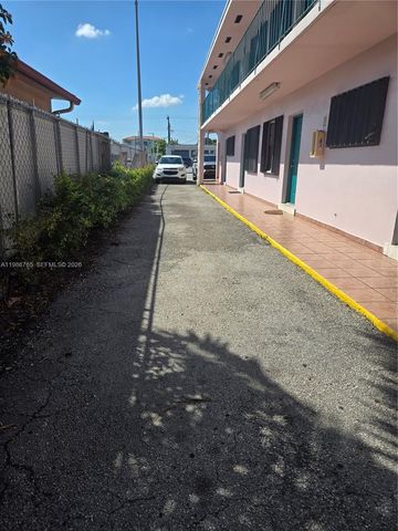 15 W 9th St 3, Hialeah, FL 33010