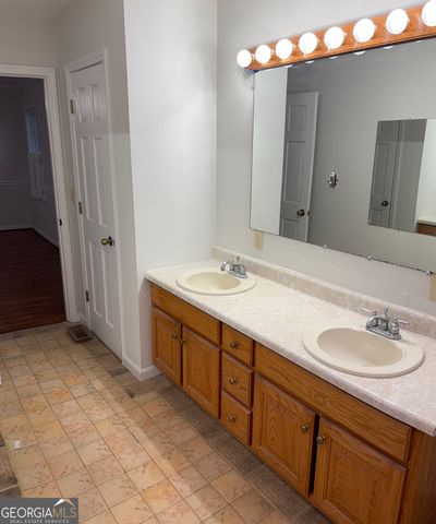 1685 Hwy 54 E, Fayetteville, GA 30214