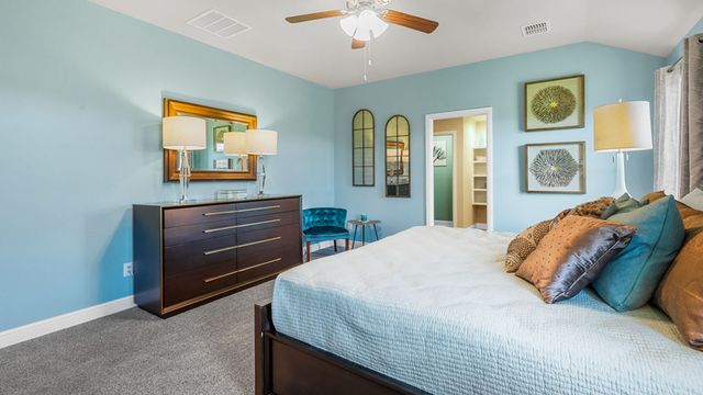 441 LIVINGSTON Drive, Desoto, TX 75115