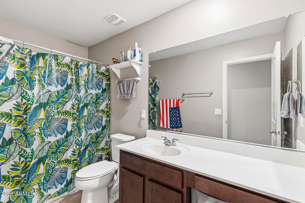 Image 16 of property listing at 19888 W JACKSON Street, Buckeye, AZ 85326