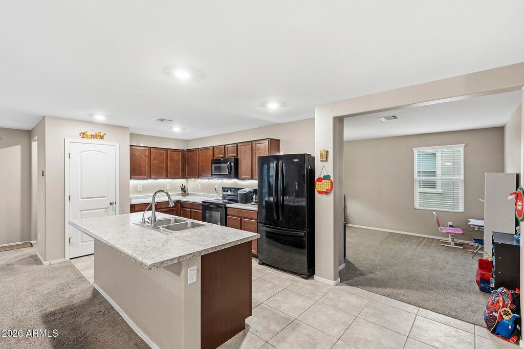 Image 8 of property listing at 19888 W JACKSON Street, Buckeye, AZ 85326