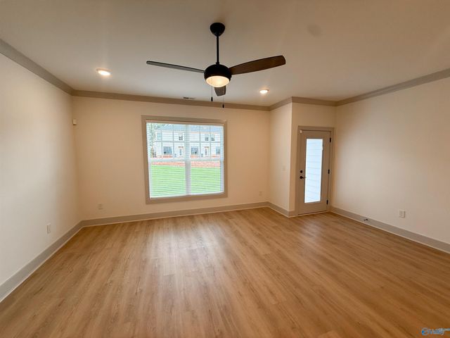 18 Whispering Oaks, Huntsville, AL 35824